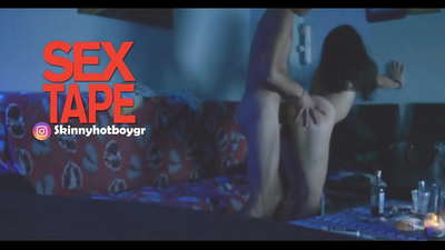 เด็กนักเรียนน่ารักกับแฟนของเธอ